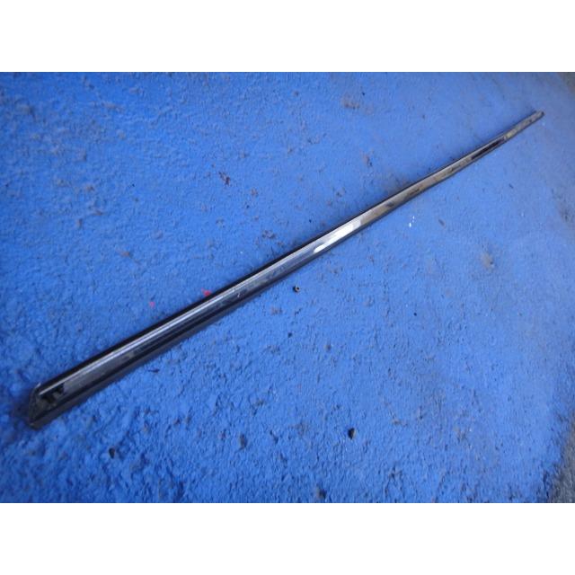 VOLVO ボルボ 240 AB230 左 サイド ステップ モール   [7193] |  | 05