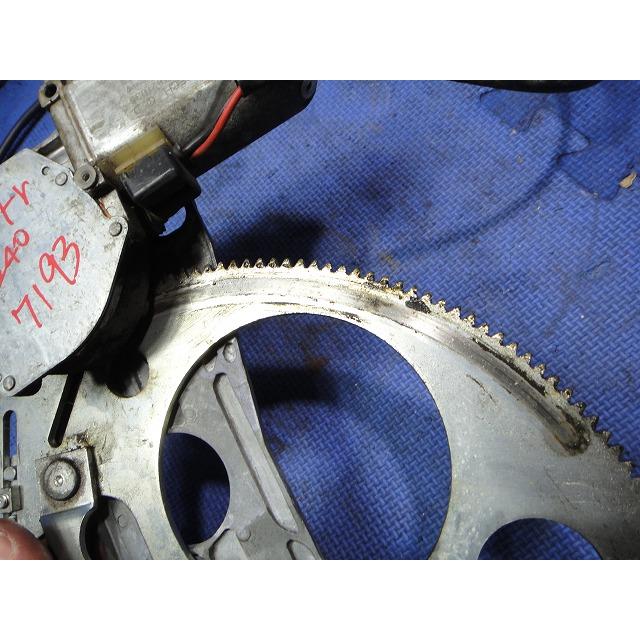 VOLVO ボルボ 240 AB230  左 フロント パワーウィンドウ レギュレーター   1315020 [7193] |  | 02