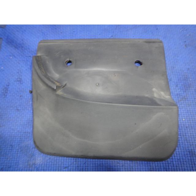 VOLVO ボルボ 240 AB230 純正 リア マッドガード　左右 品番 1312695   1312696  [7193] |  | 01