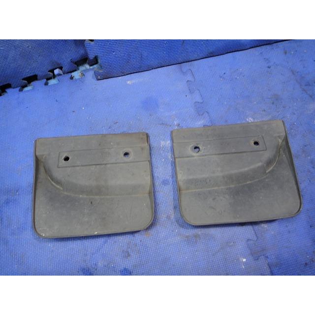 VOLVO ボルボ 240 AB230 純正 リア マッドガード　左右 品番 1312695   1312696  [7193] |  | 05