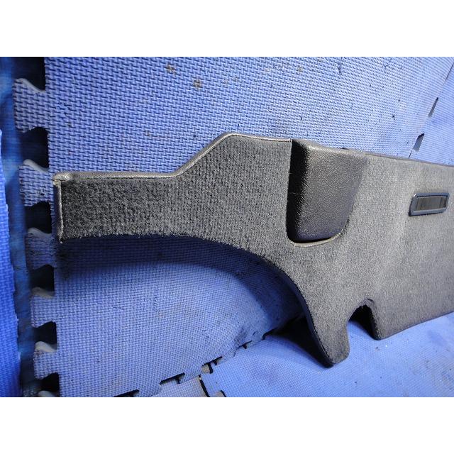 VOLVO ボルボ 240 AB230 右 リア カーゴルーム サイド 内張 シートベルト カバー  難有り  [7193] |  | 01