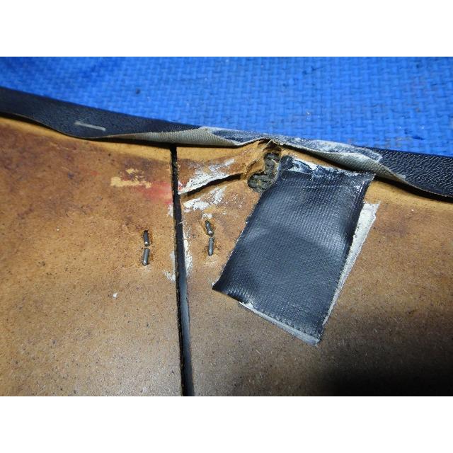 VOLVO ボルボ 240 AB230 右 リア カーゴルーム サイド 内張 シートベルト カバー  難有り  [7193] |  | 07