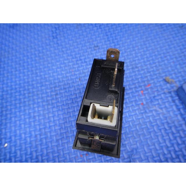 VOLVO ボルボ 240 AB230 リア デフォッガー 熱線 スイッチ  品番 3523877   [7193] |  | 01