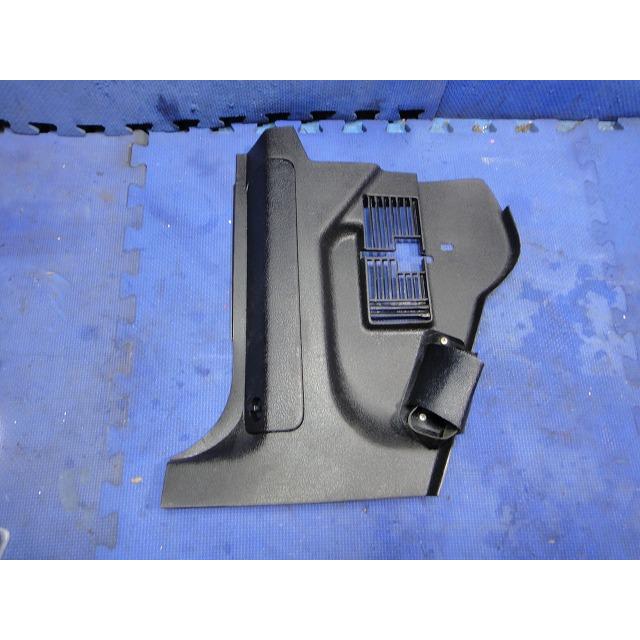 VOLVO ボルボ 240 AB230 助手席 足元 左側 カバー パネル ヒューズボックス カバー   [7193] | 