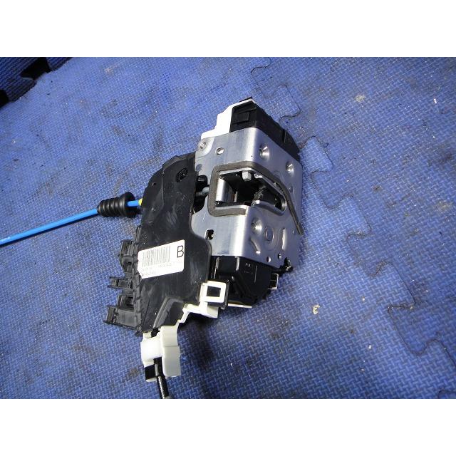 メルセデス B180 W246 等 右 フロント ドアロック アクチュエーター ソレノイド 品番 1667200235 [7249] | 