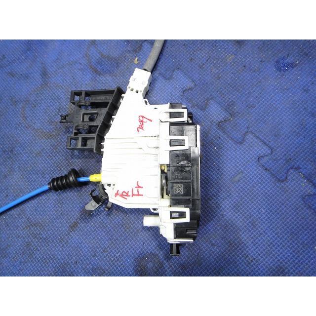 メルセデス B180 W246 等 右 フロント ドアロック アクチュエーター ソレノイド 品番 1667200235 [7249] |  | 02