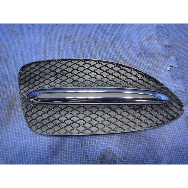 メルセデス B180 W246 等 右 フォグ ランプ カバー グリル 品番 2468852822  [7249] | 