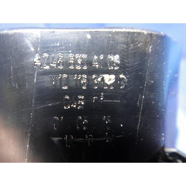 メルセデス B180 W246 等 中央 エアコン 吹出口 ルーバー　(1)　中央3連共通  品番2468304100　 [7249] |  | 02