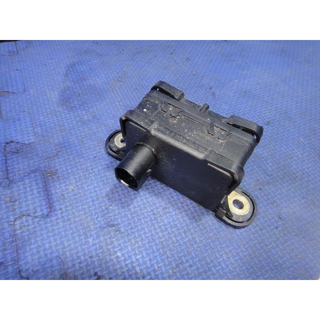 アウディ TT 8J 系 等  ヨーレート センサー ヨーセンサー 品番 7H0907655 A  [7304] | 