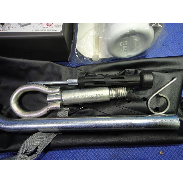 VW ポロ  6R 系等 純正 パンク修理キット エア ポンプ 車載工具   [7590] |  | 03