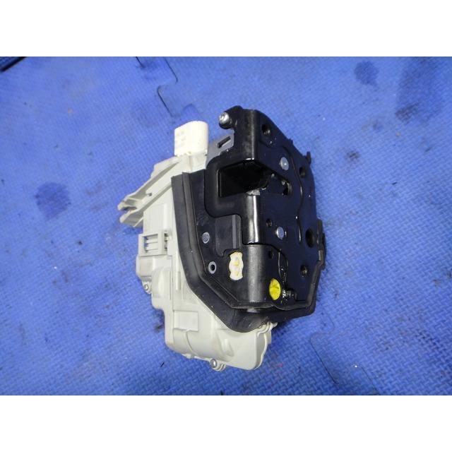 アウディ TT 8J 系 等 左 ドア ロック アクチュエーター ソレノイド  品番 8J2837015 A　右ハンドル   [7632] | 