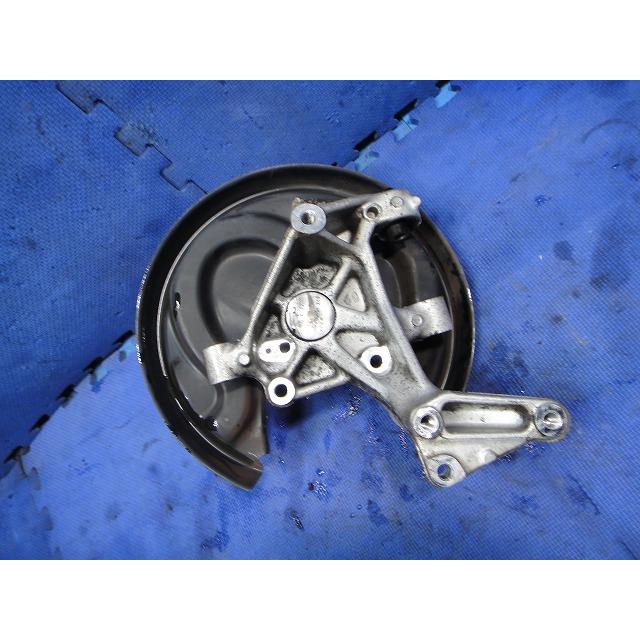 アウディ TT 8J 系 等 右リア ハブ ナックル   [7632] |  | 01