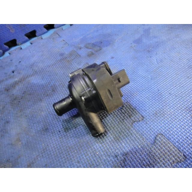 メルセデス ベンツ W169 A170 等　アディショナル ウォーターポンプ 補助 ポンプ   品番 2118350364  43,700Km 取外し ［7769］ | 