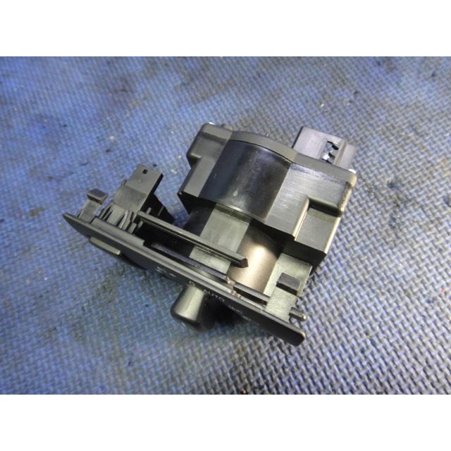 メルセデス ベンツ W169 A170 等  ライト スイッチ　 品番 1695451704　  [7769] |  | 01