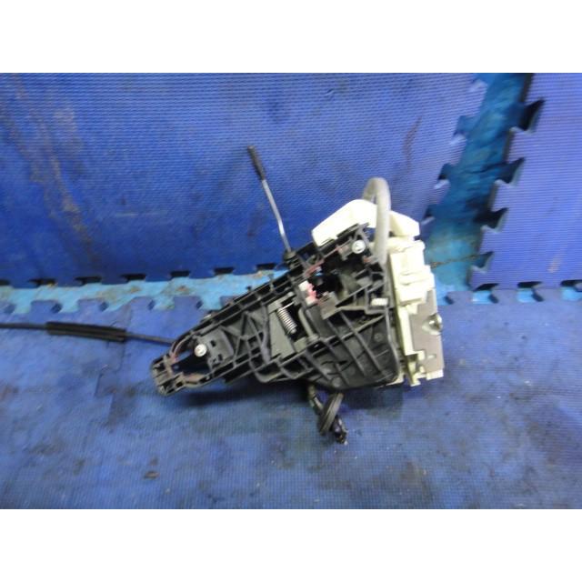 メルセデス ベンツ W169 A170 等　左 リア ドア ロック アクチュエーター　［7769］ |  | 01