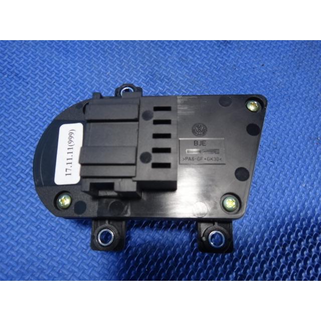 パサート ヴァリアント 3CCAX 等  右 フロント 運転席 シート スイッチ　  [7904] |  | 01