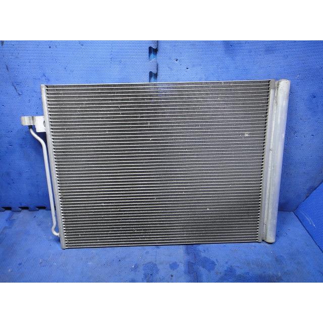 BMW 523i FP25 MT25 F10 F11 等 コンデンサー  品番 9219843　 [8187] |  | 01