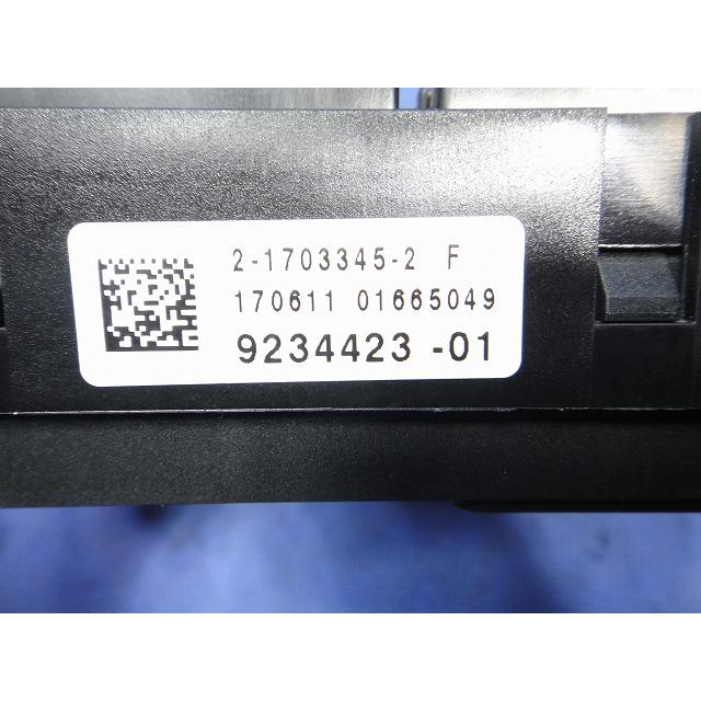 BMW 523i FP25 MT25 F10 F11 等 ヒューズボックス  品番 9234423   [8187] |  | 03