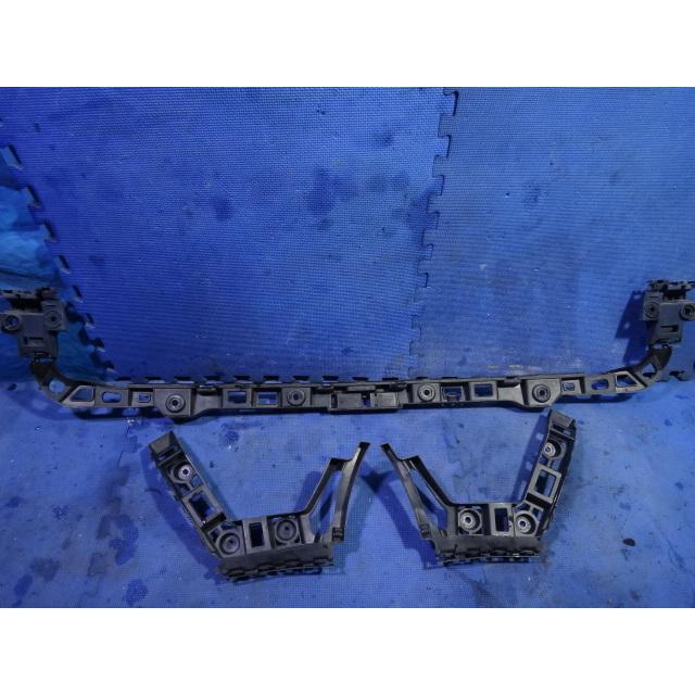 ワーゲン ゴルフ 6 1KC 系 リア バンパー 取付 ブラケット ガイド3点 5K6807393 5K6807394 5K6807863 [8229] |  | 01