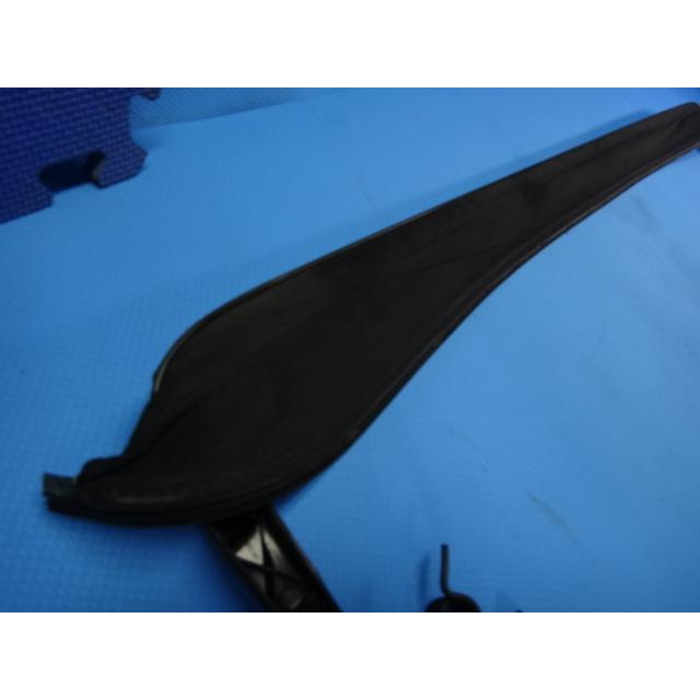 VW ザ ビートル 16CPL 16CBZ 等 純正 サンルーフ エア ウィンドウ ディフレクター  [8230] |  | 01