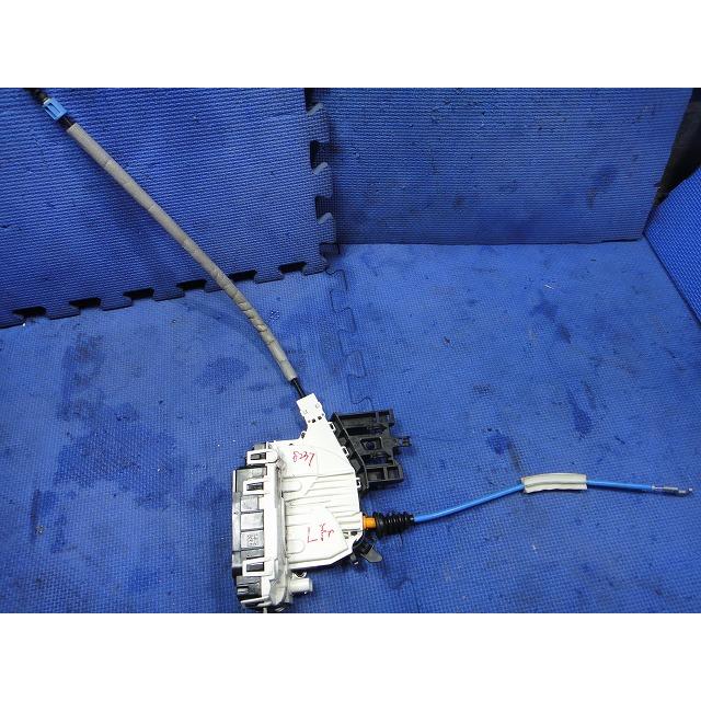 メルセデス ベンツ CLA X117 C117 等  左 フロント ドアロック ソレノイド アクチュエーター 品番 A0997202101  [8237] |  | 01