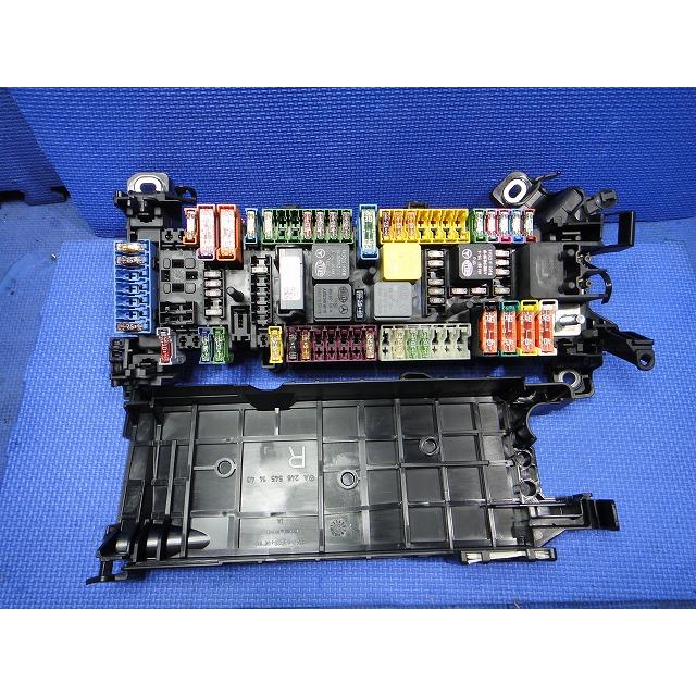 メルセデス ベンツ CLA X117 C117 等  ヒューズ ボックス   [8237] | 