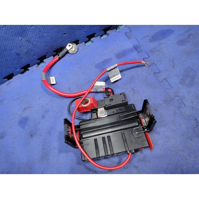 BMW 320i E90 E91 等 バッテリー ターミナル ヒューズ ボックス 品番 6936649   6938495   [8310] |  | 01