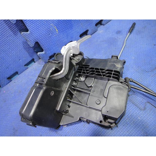メルセデス ベンツ SLK200 R171  等  右 ドアロック アクチュエーター  1717202235  004137112640 [8403］ |  | 01