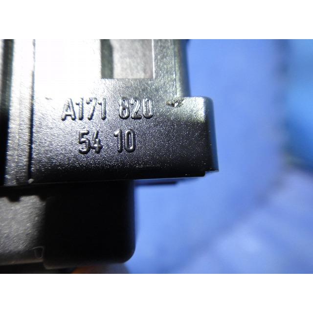 メルセデス ベンツ SLK200 R171 等  左 助手席 パワーウィンドウ スイッチ  品番 1718205410  [8403］ |  | 02