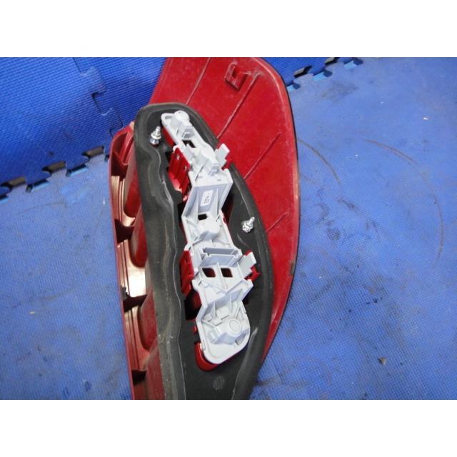 メルセデス ベンツ W169 A170 等 左 テール レンズ　テール ライト ランプ  [8563] |  | 01