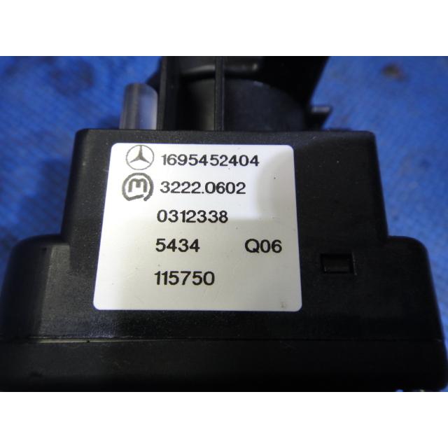 メルセデス ベンツ W169 A170 等　 ライトスイッチ A1695452404　  [8563] |  | 01