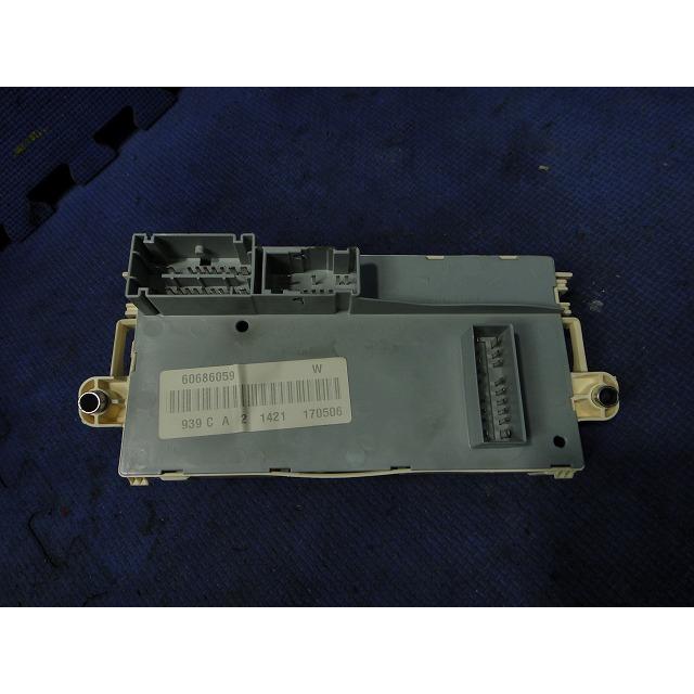 アルファロメオ スパイダー 939 系 ヒューズ ボックス  品番 60686059   [8581] |  | 01