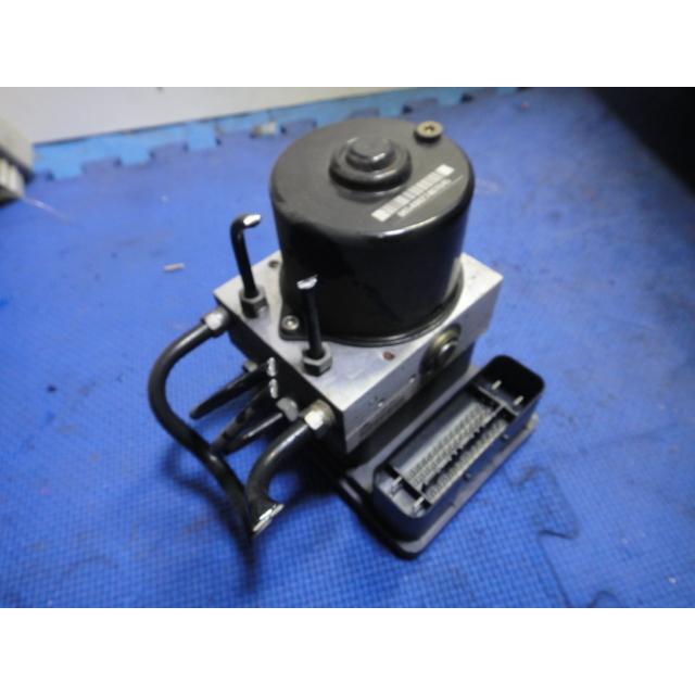 ボルボ V50 MB5244  ABS アクチュエーター 品番 30647857 A　  [8614] | 