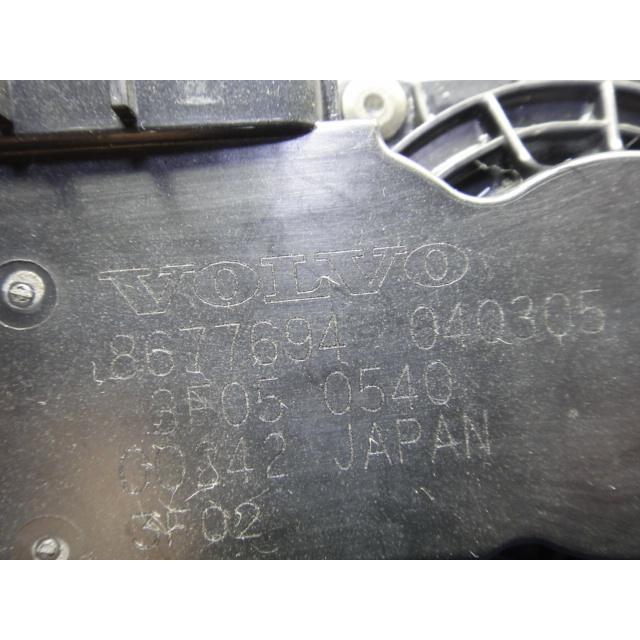 ボルボ V50 MB5244 スロットル ボディ　品番 8677694   [8614] |  | 01