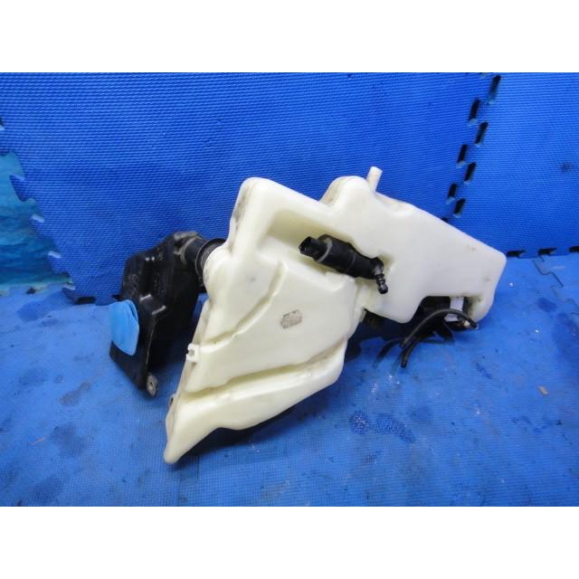 アウディ A4 アバント  8K 系  B8 等　 ウィンドウ ウォッシャー タンク　モーター付き　品番 8T0955453 C ［8669］ | 