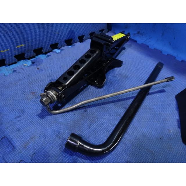 ジャガー XF J05PC 等 純正 車載　ジャッキ　  [8709] |  | 02