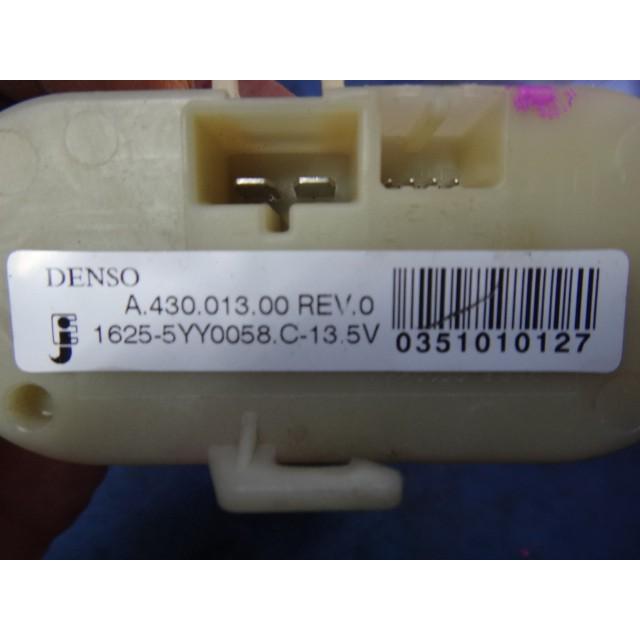 ルノー カングー KW系   等　ファン レジスター　A43001300  [8720] |  | 01