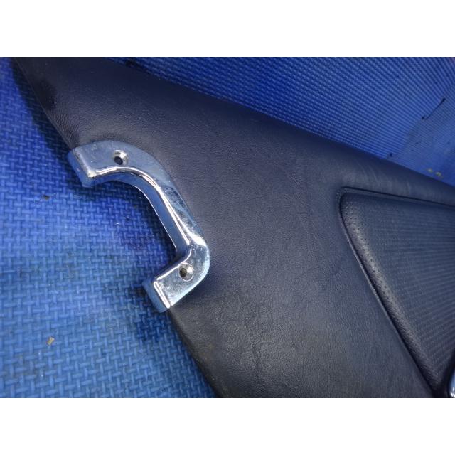 メルセデス ベンツ W123 230E 等  左 リア ドア 内張り 紺色 レザー 灰皿 ハンドル 付き  [8760] |  | 02