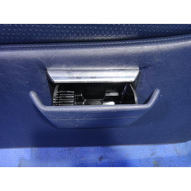 メルセデス ベンツ W123 230E 等  左 リア ドア 内張り 紺色 レザー 灰皿 ハンドル 付き  [8760] |  | 04