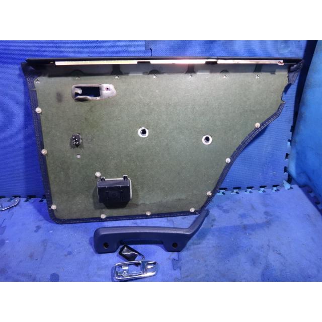 メルセデス ベンツ W123 230E 等  左 リア ドア 内張り 紺色 レザー 灰皿 ハンドル 付き  [8760] |  | 06