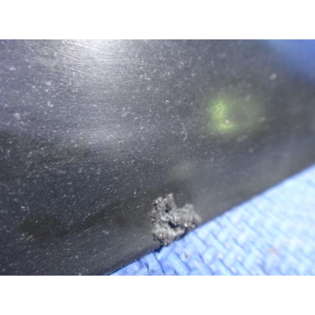 メルセデス ベンツ W123 230E 等 左 下 フロント フェンダー  モール   [8760] |  | 04