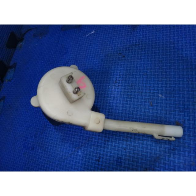 メルセデス ベンツ W123 230E 等  ヒーター スイッチ (b) 品番 1238300385 [8760] |  | 02