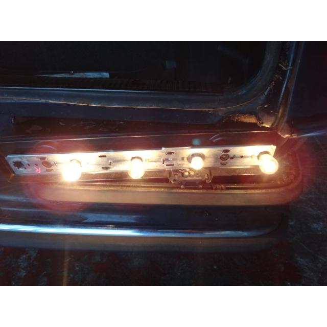 メルセデス ベンツ W123 230E 等 右 テール ライト レンズ ランプ 基盤 ベース    [8760] |  | 03