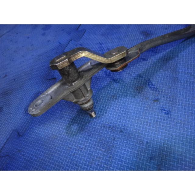 メルセデス ベンツ W123 230E 等 ワイパー リンク   [8760] |  | 03