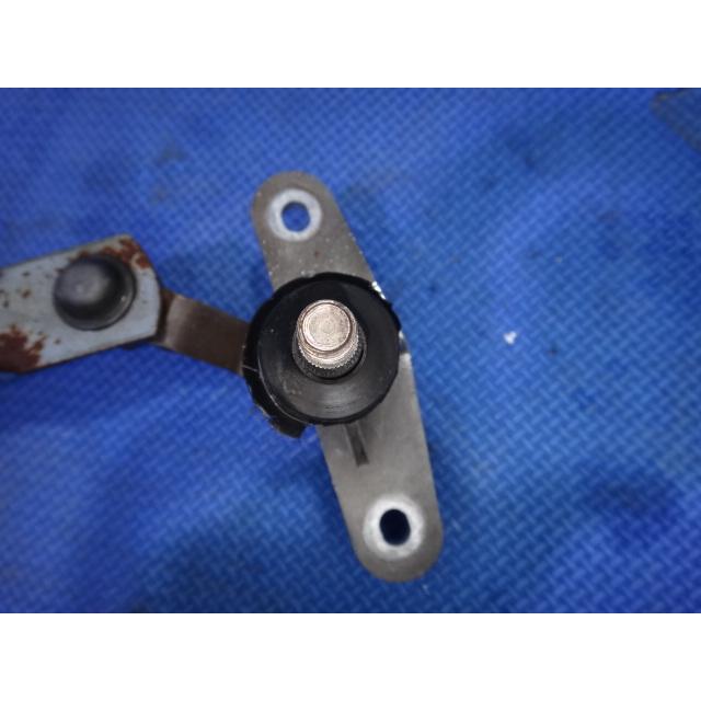 メルセデス ベンツ W123 230E 等 ワイパー リンク   [8760] |  | 05