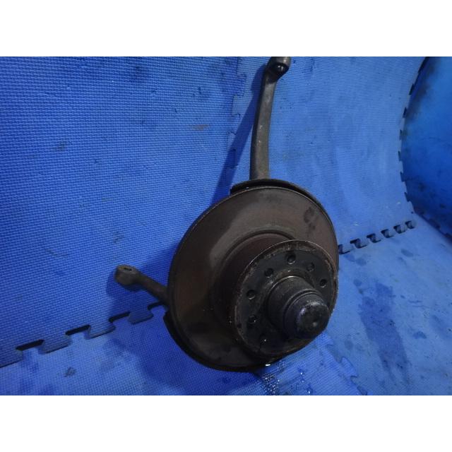 メルセデス ベンツ W123 230E 等 右 フロント ハブ ナックル   [8760] |  | 02