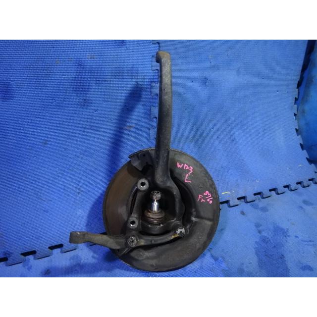 メルセデス ベンツ W123 230E 等 左 フロント ハブ ナックル   [8760] | 