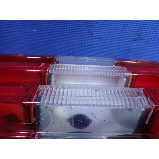 メルセデス ベンツ W123 230E 等 左 テール レンズ ライト ランプ アウター   [8760] |  | 10