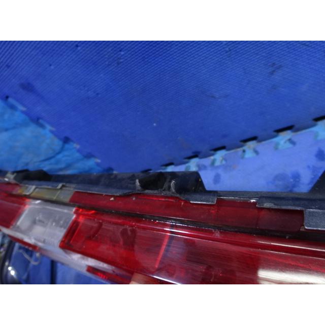 メルセデス ベンツ W123 230E 等 左 テール レンズ ライト ランプ アウター   [8760] |  | 11