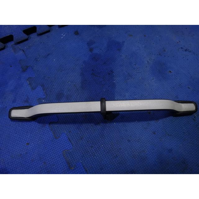 メルセデス ベンツ W123 230E 等 リア アシストグリップ  左右共通 (1) [8760] | 